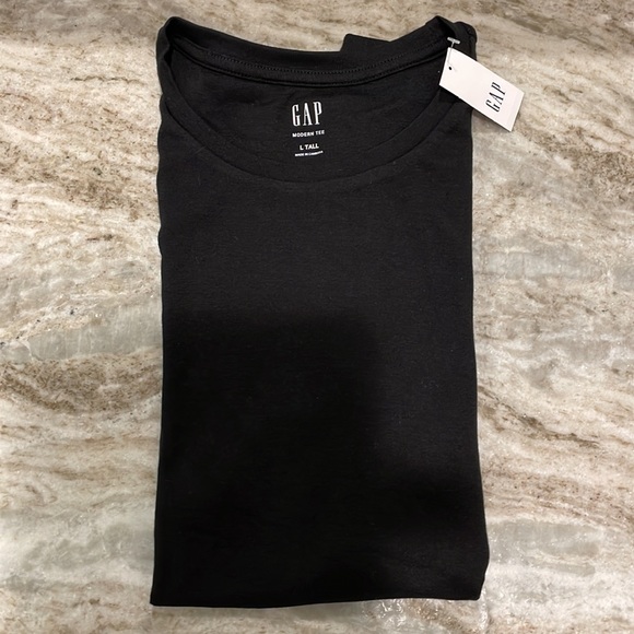 Gap Crewneck Tee - Picture 4 of 4